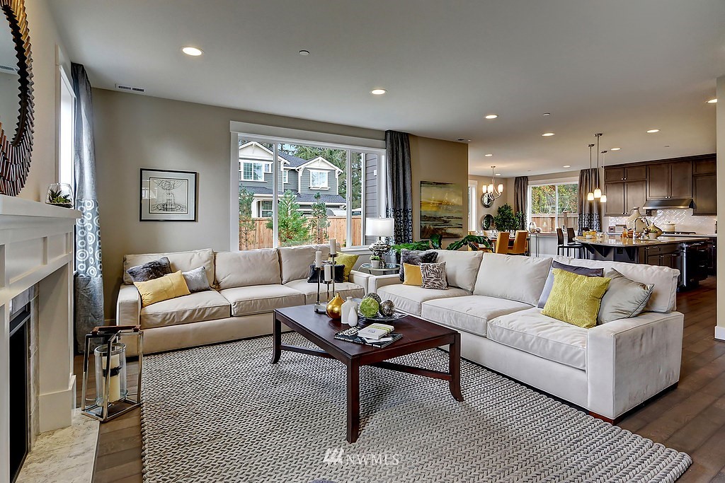 10024 Northeast 162nd Street Bothell, WA 98011 - Photo 4 of 14 Gallery Image 4