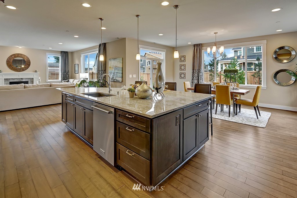 10024 Northeast 162nd Street Bothell, WA 98011 - Photo 7 of 14 Gallery Image 7