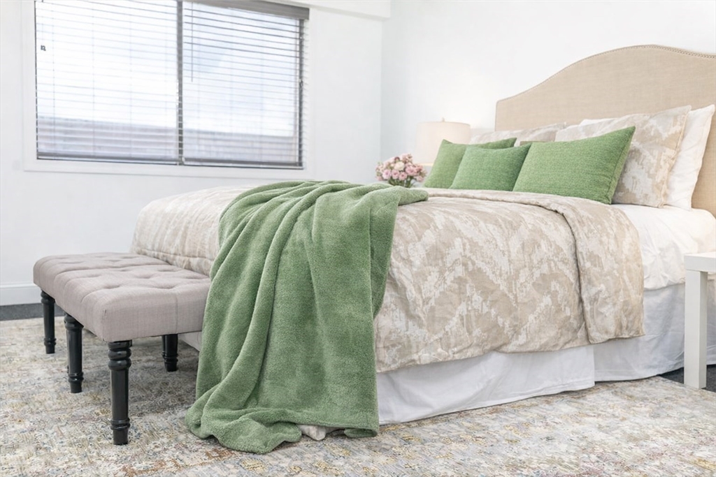 111 Foster Street, Unit 416 Peabody, MA 01960 - Photo 16 of 17