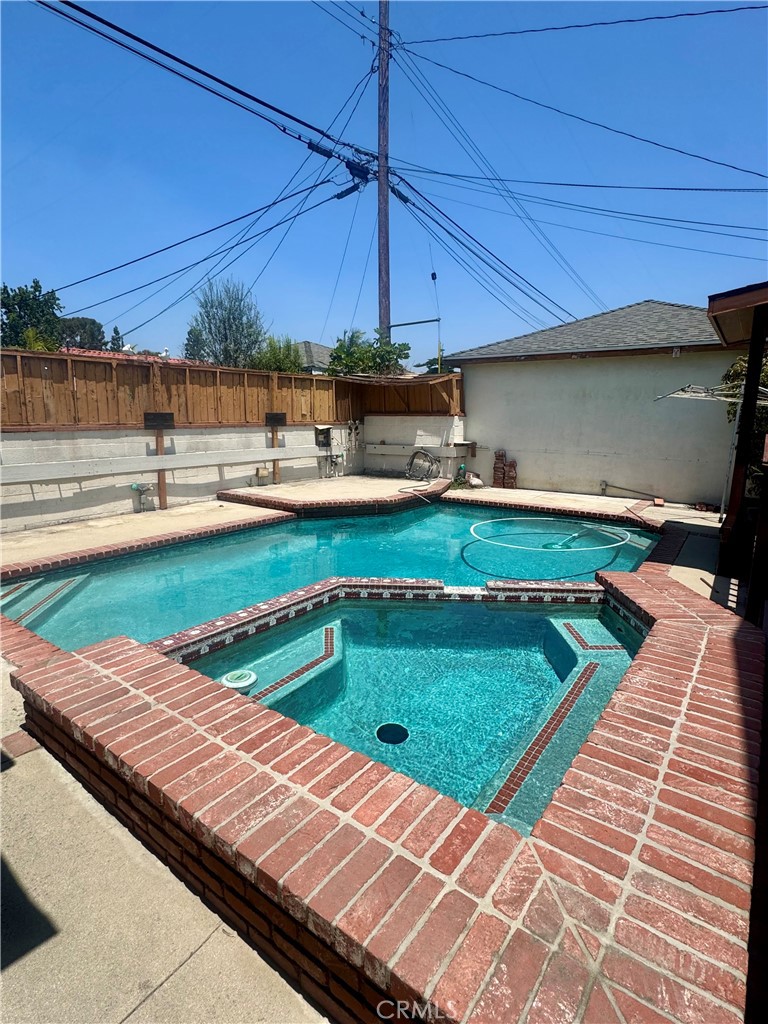 12315 Pomering Road Downey, CA 90242 - Photo 9 of 46