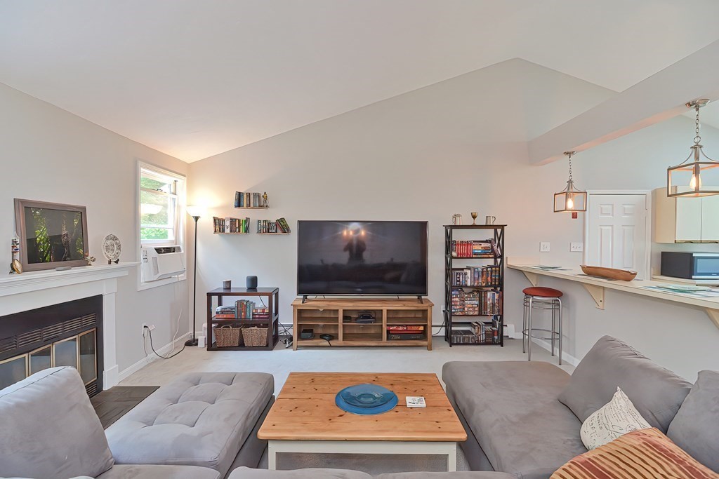 15 Autumn Road Medway, MA 02053 - Photo 7 of 42 Gallery Image 7