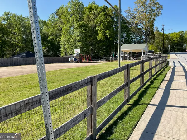 $900 | 6052 Pine Street, Austell, GA 30106