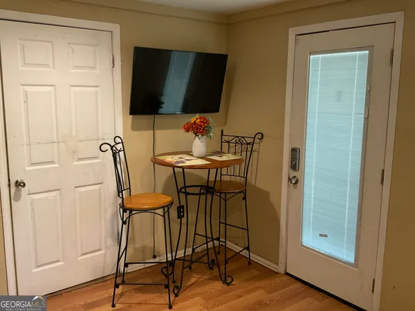$900 | 6052 Pine Street, Austell, GA 30106