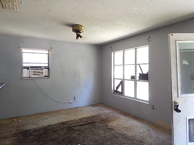 22849 Mobile Street Robertsdale, AL 36567 - Photo 6 of 15 Living Room