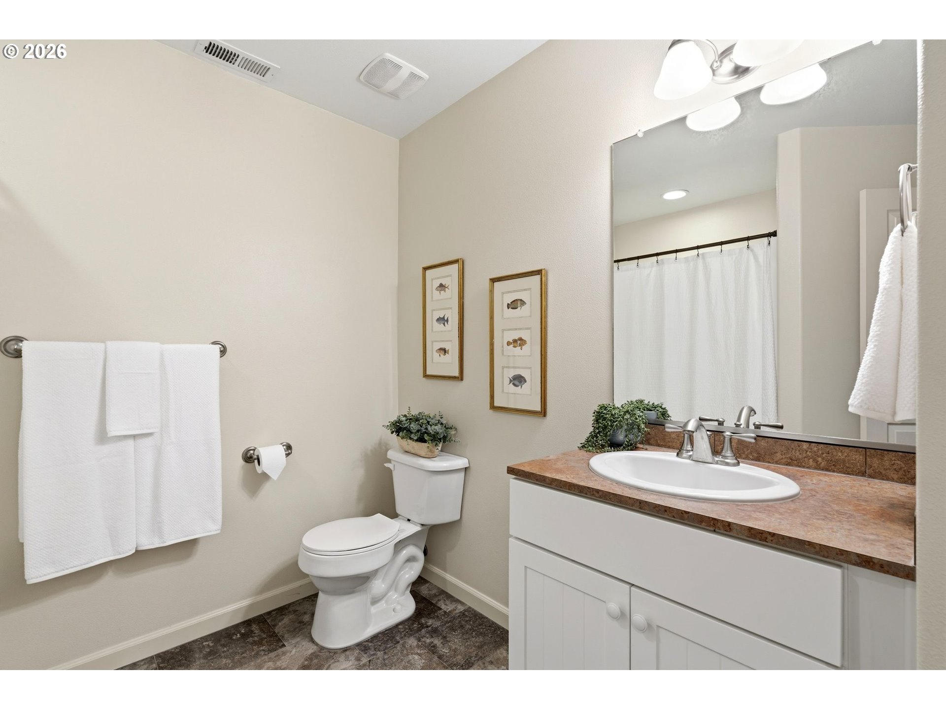 103 Rainbow Way, Unit 2 Kelso, WA 98626 - Photo 24 of 48 Bathroom