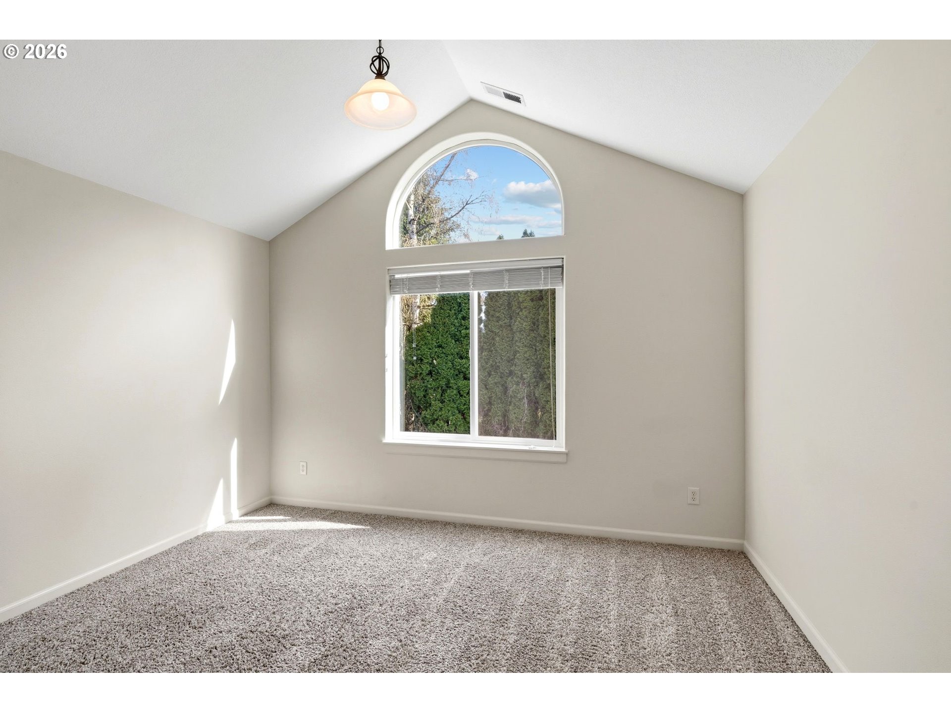 103 Rainbow Way, Unit 2 Kelso, WA 98626 - Photo 39 of 48 Bedroom