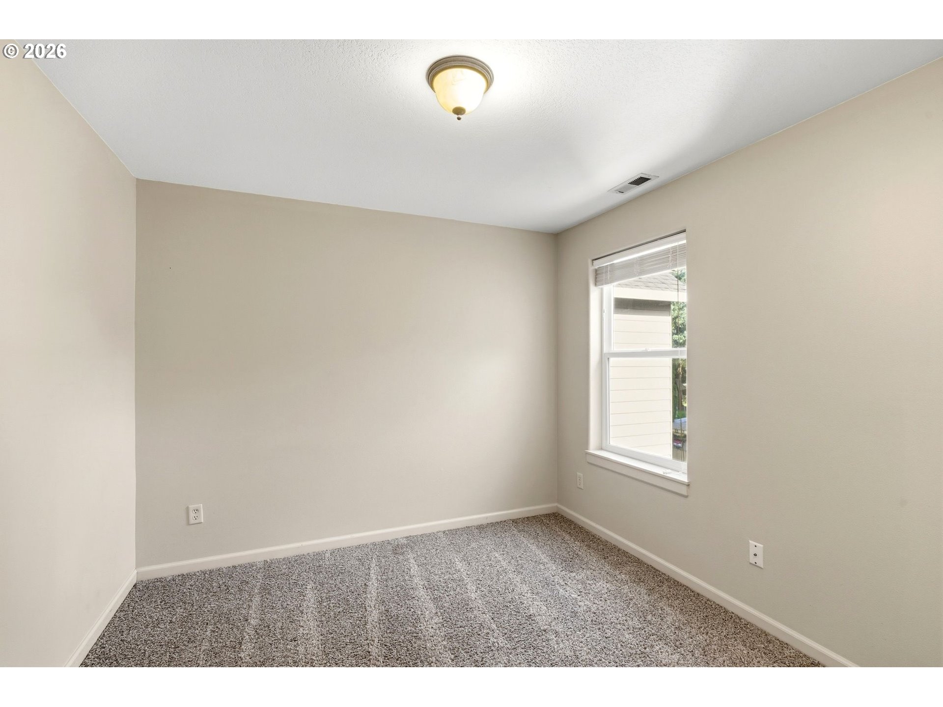 103 Rainbow Way, Unit 2 Kelso, WA 98626 - Photo 41 of 48 Bedroom