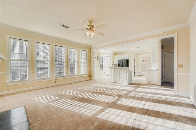 a view of a livingroom with a workspace