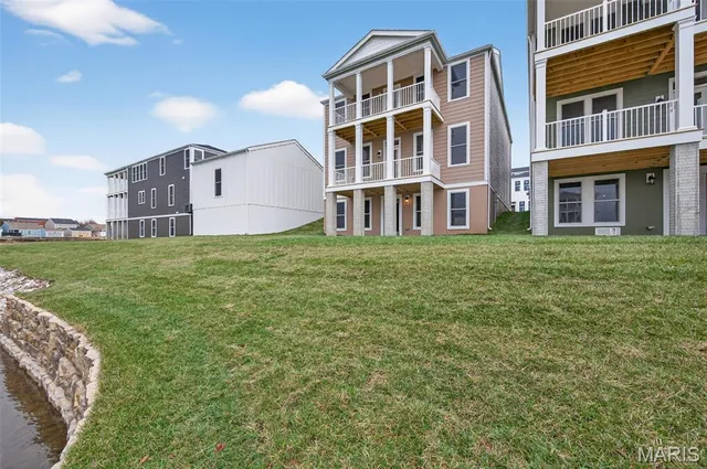 $462,920 | 206 Marais Temps Clair Drive, St. Charles, MO 63301