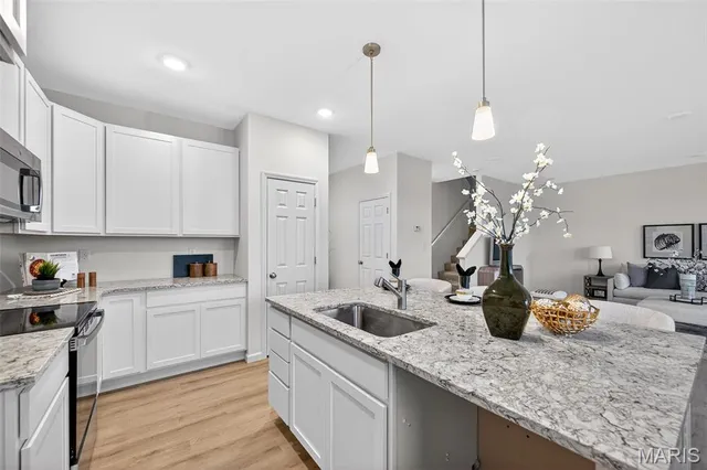 $462,920 | 206 Marais Temps Clair Drive, St. Charles, MO 63301