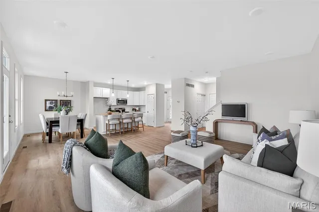 $462,920 | 206 Marais Temps Clair Drive, St. Charles, MO 63301