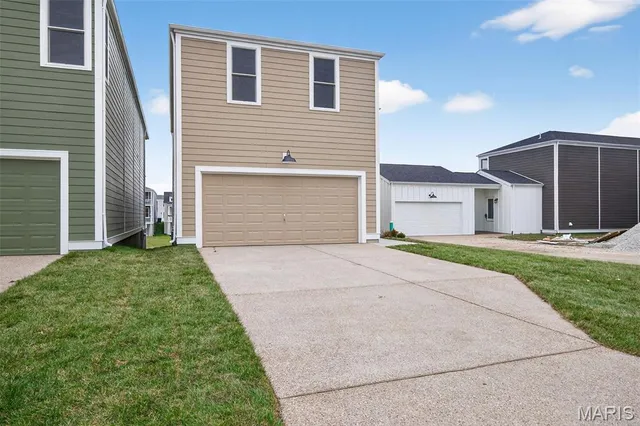 $462,920 | 206 Marais Temps Clair Drive, St. Charles, MO 63301