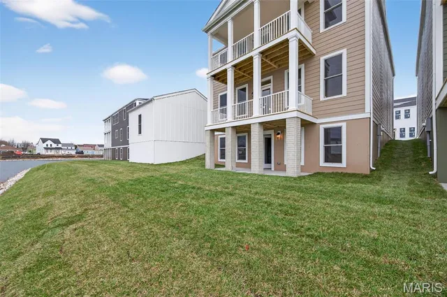 $462,920 | 206 Marais Temps Clair Drive, St. Charles, MO 63301