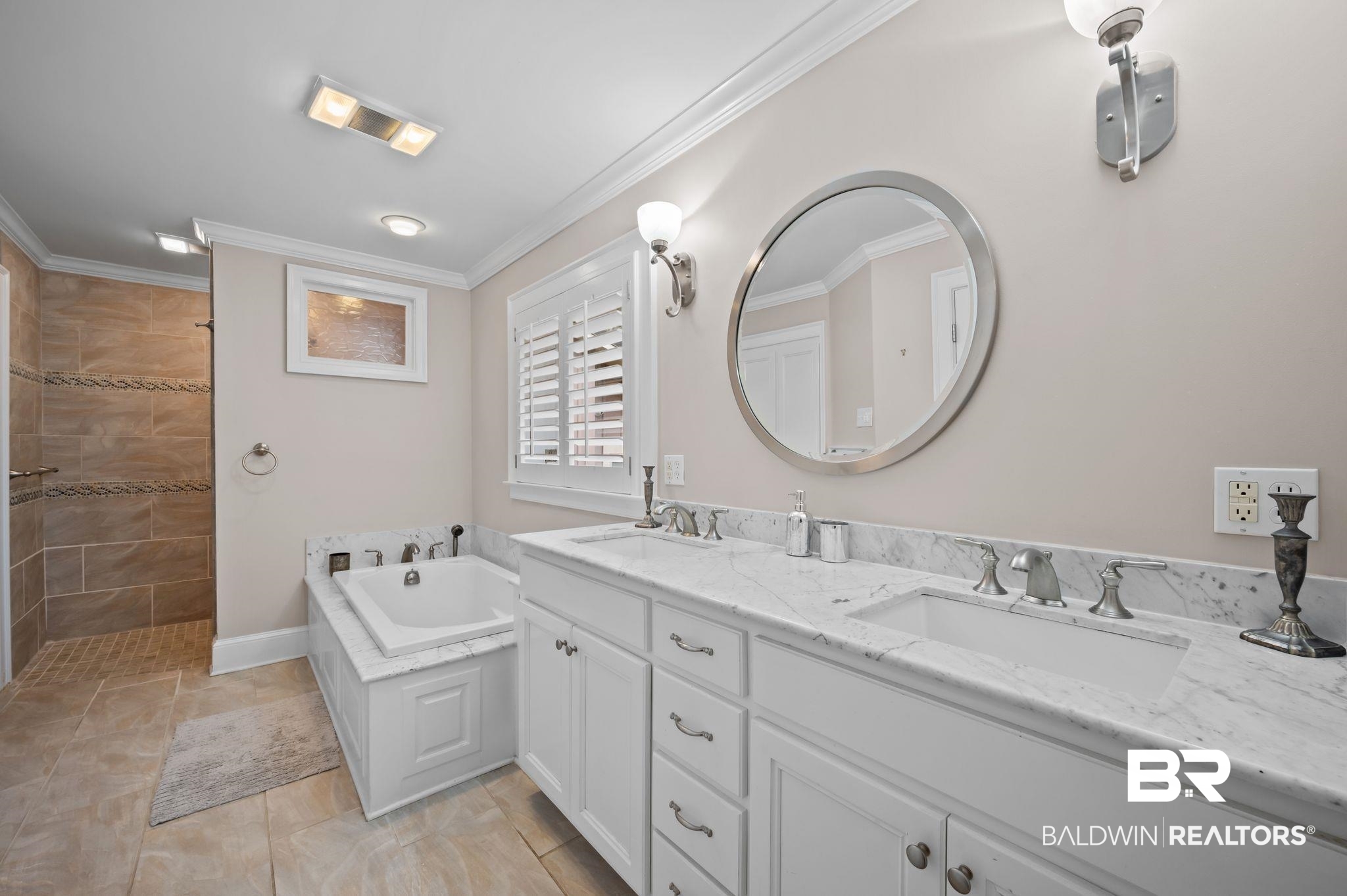 7850 Yorkhaven Road Mobile, AL 36695 - Photo 31 of 57 Full bathroom featuring a sink, tiled shower, a bath, and crown molding