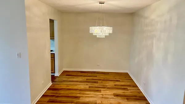 $289,900 | 36 West Fern Court, Unit 117B, Palatine, IL 60067
