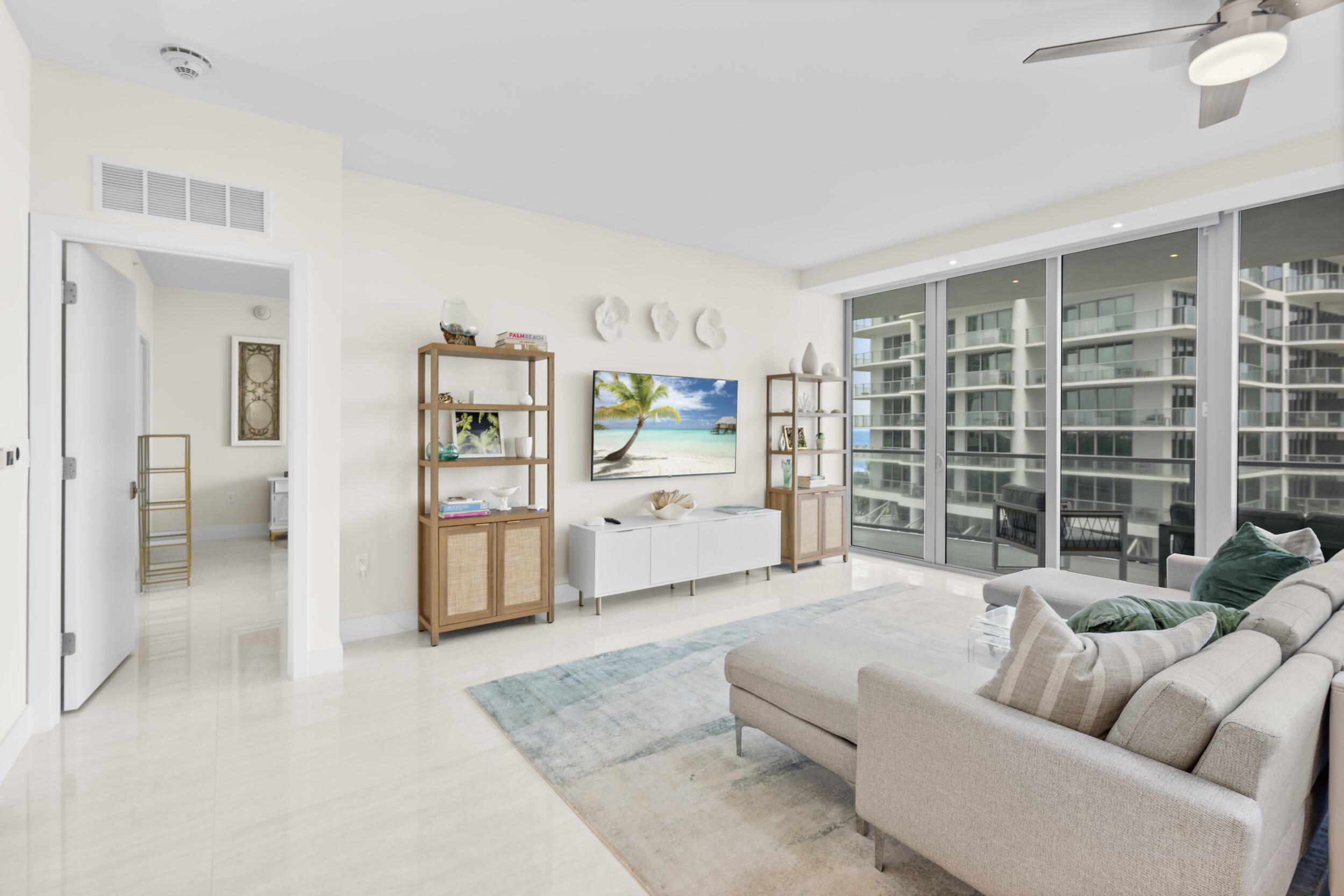 3100 North Ocean Drive, Unit 704 Riviera Beach, FL 33404 - Photo 23 of 69 Living room