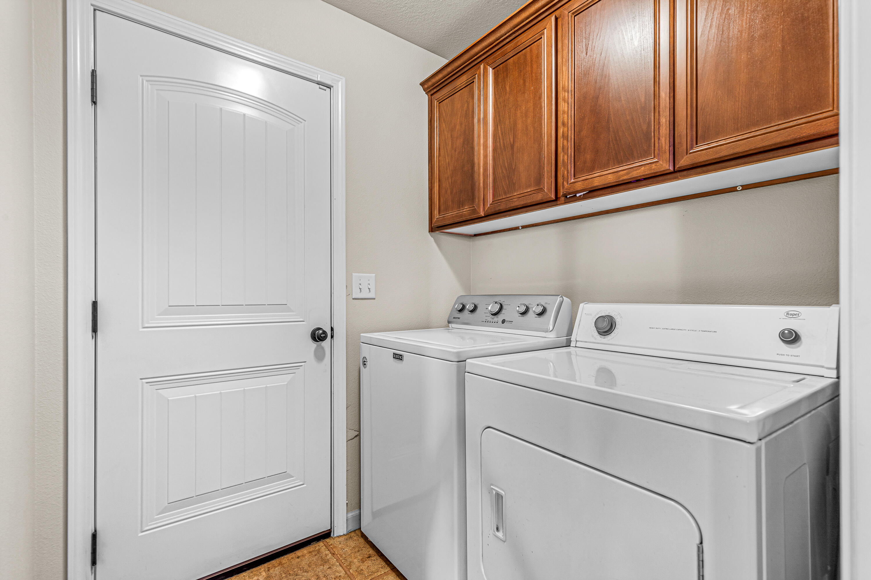 7455 Division Road White City, OR 97503 - Photo 31 of 32 9R9A6088