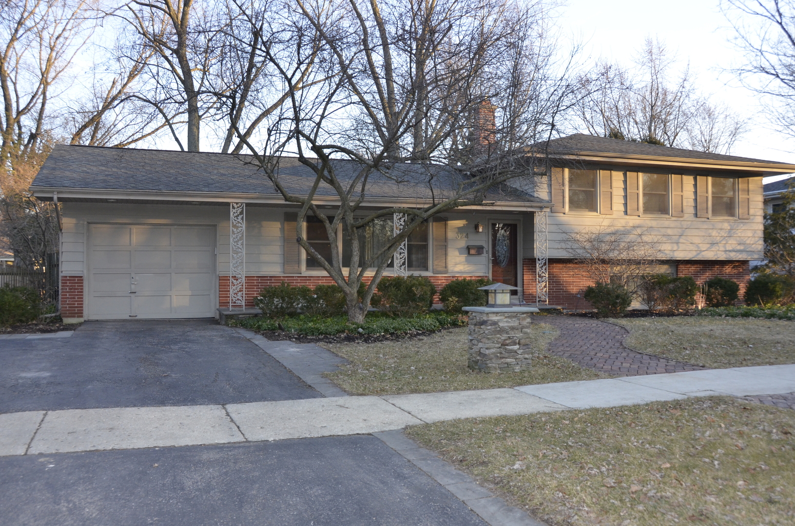 324 West Gartner Road Naperville, IL 60540 - Photo 1 of 18