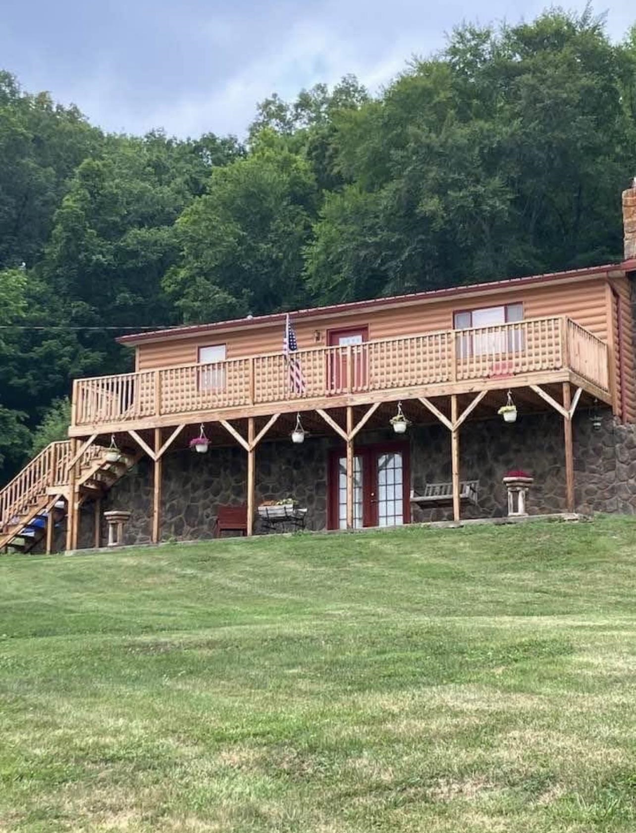 238 Whetstone Road Greenup, KY 41144 - Photo 1 of 17