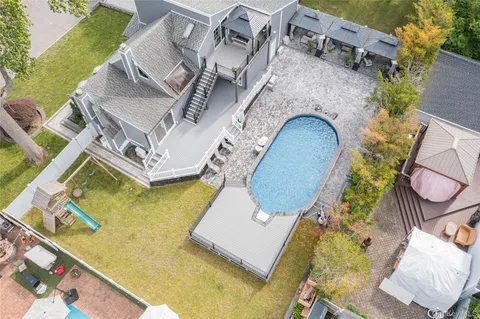 $899,000 | 129 Gleeland Street, Deer Park, NY 11729