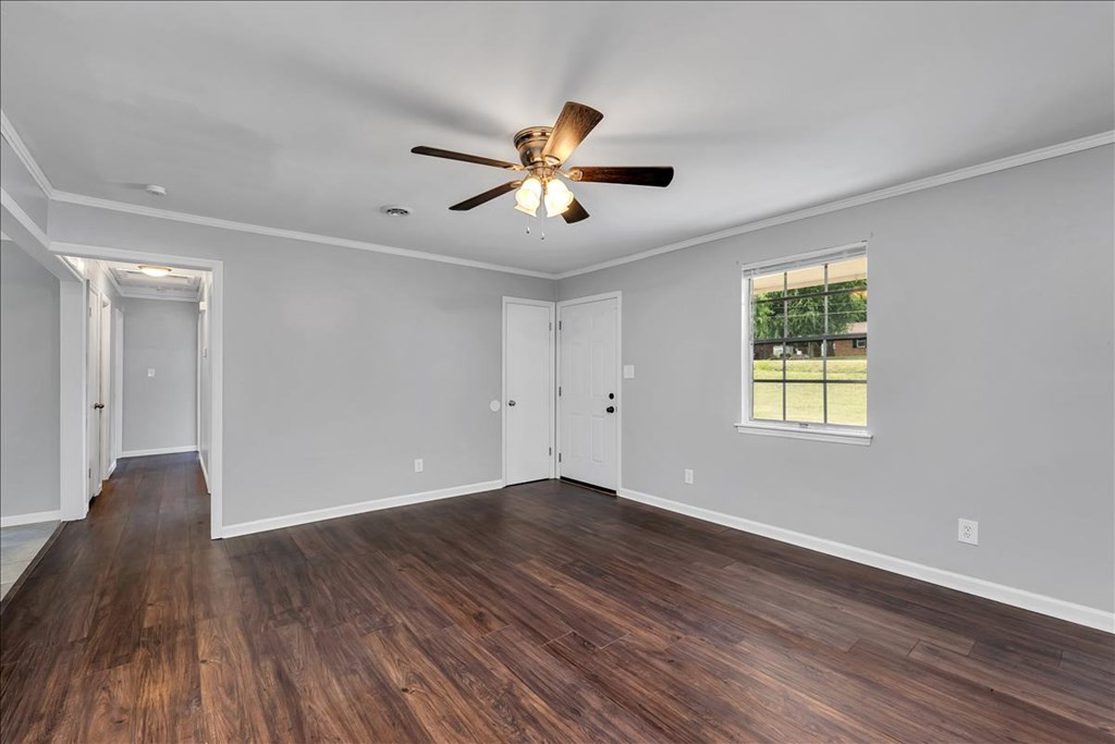 4559 Oakley Pirkle Road Martinez, GA 30907 - Photo 6 of 27 Great room view to hallway