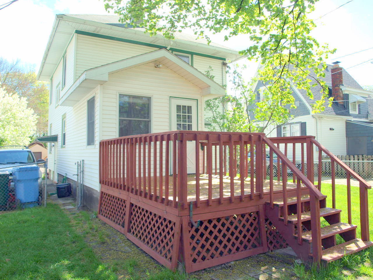 2320 Strathmore Road Lansing, MI 48910 - Photo 3 of 36 P4306176