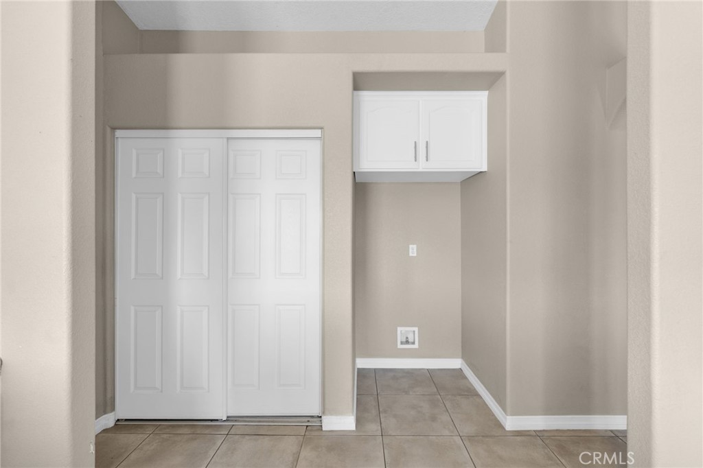 12865 Barbet Road Phelan, CA 92371 - Photo 17 of 51 a view of room with window