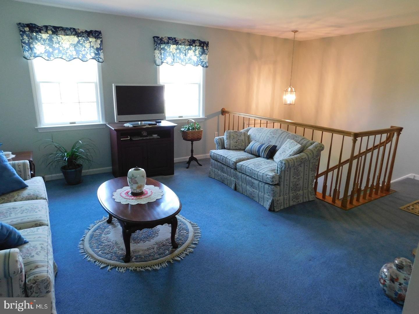 59 King Pen Road Nottingham, PA 19362 - Photo 3 of 17 Living Room