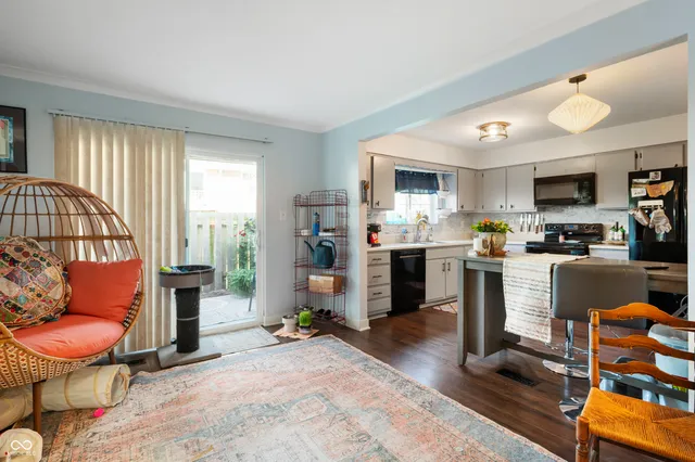 $109,000 | 6454 Park Central Way, Unit B, Indianapolis, IN 46260