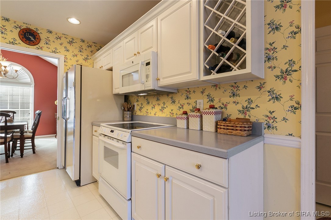 2001 Spring Creek Drive Floyds Knobs, IN 47119 - Photo 11 of 63 Built in wone rack is a nice touch!