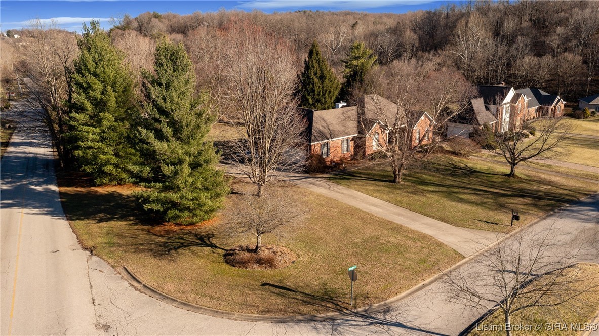 2001 Spring Creek Drive Floyds Knobs, IN 47119 - Photo 4 of 63 Beautifully appointed on a corner .853 of an acre!