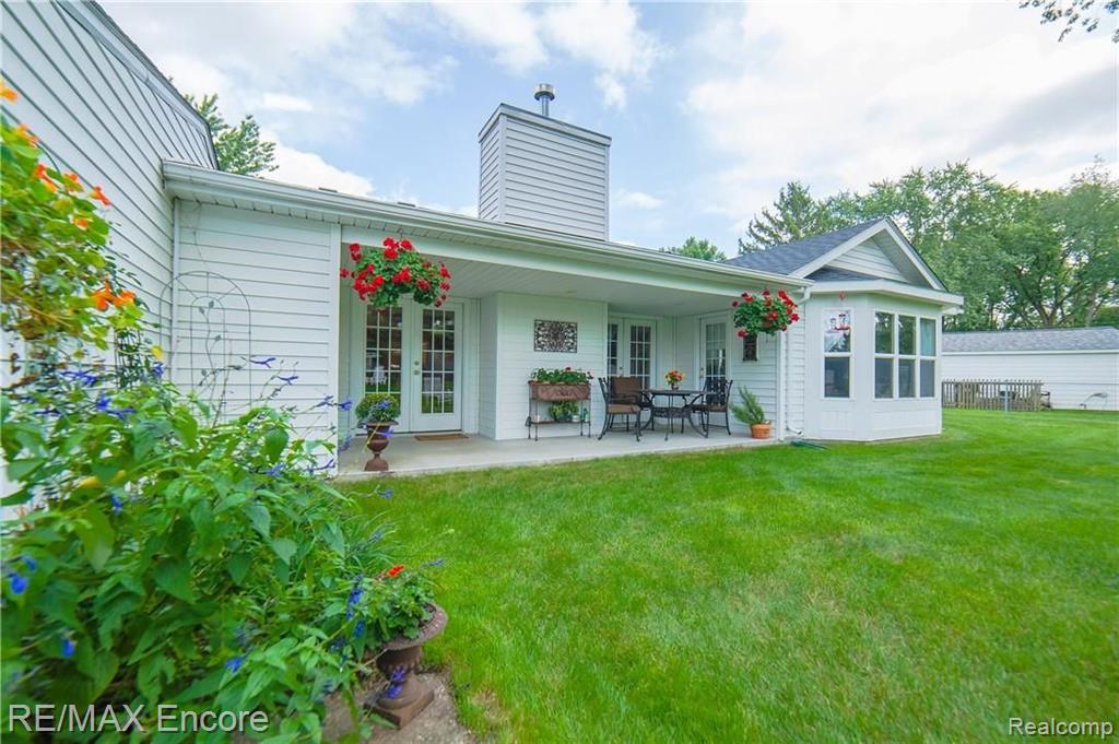 1082 Avon Manor Road Rochester Hills, MI 48307 - Photo 38 of 40