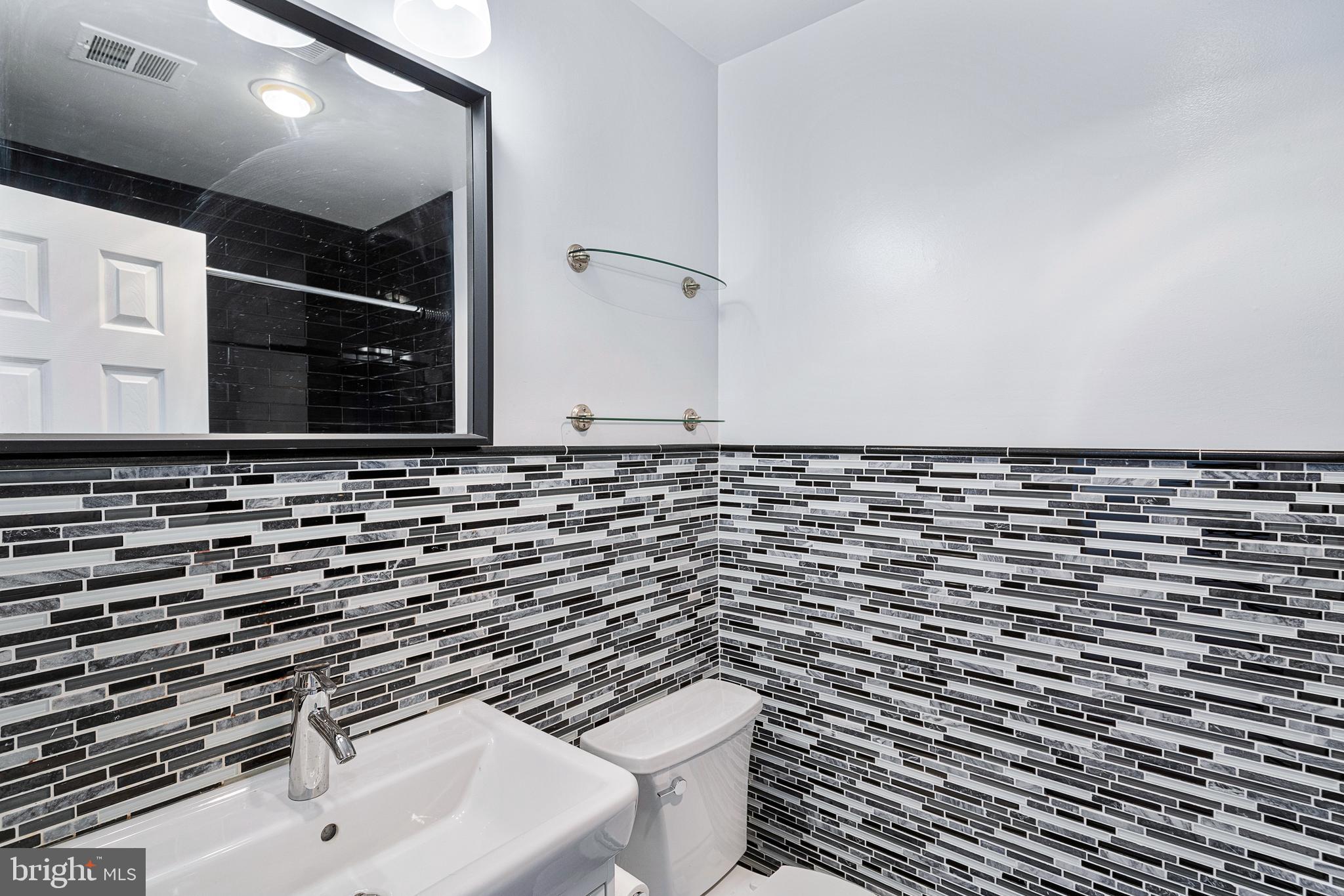 7410 Pohick Road Lorton, VA 22079 - Photo 23 of 38 Gallery Image 23