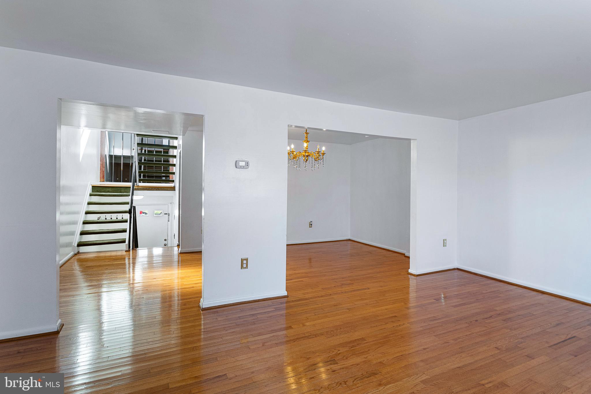 7410 Pohick Road Lorton, VA 22079 - Photo 8 of 38 Gallery Image 8
