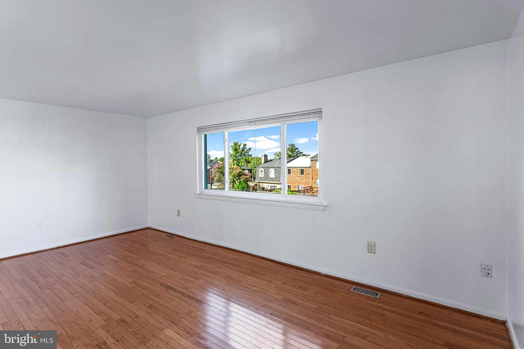 7410 Pohick Road Lorton, VA 22079 - Photo 10 of 38 Gallery Image 10