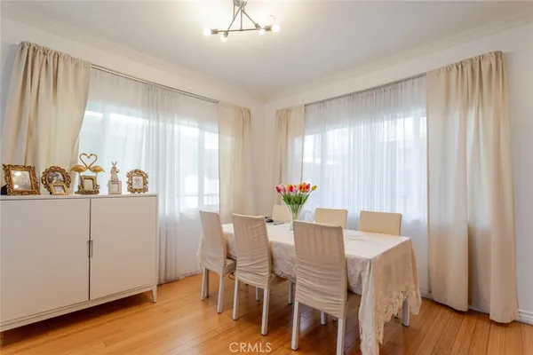 $730,000 | 626 East Orange Grove Avenue, Unit 204, Burbank, CA 91501