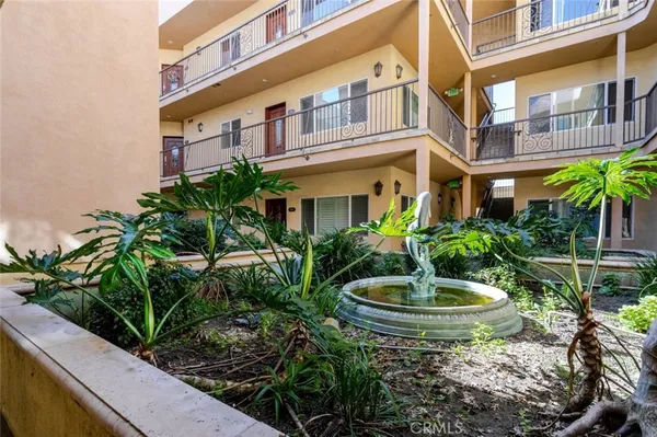 $730,000 | 626 East Orange Grove Avenue, Unit 204, Burbank, CA 91501