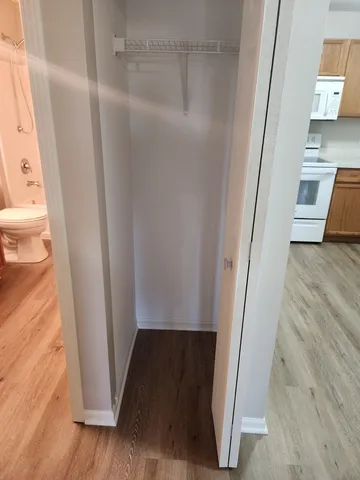 $179,000 | 148 Bertram Drive, Unit F, Yorkville, IL 60560