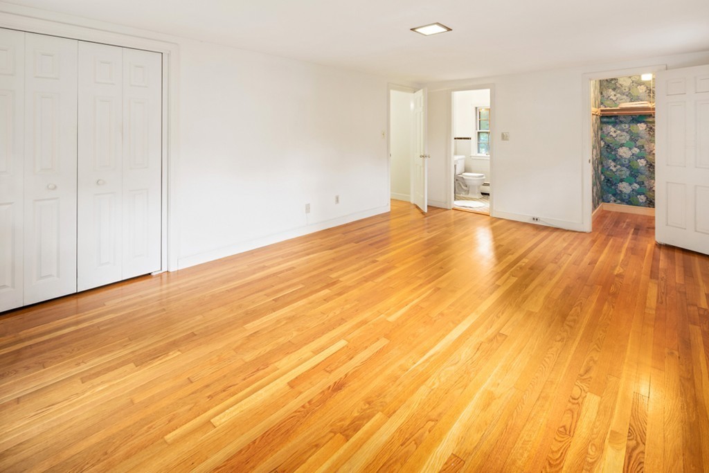 27 Brewster Road Hingham, MA 02043 - Photo 16 of 26 Gallery Image 16