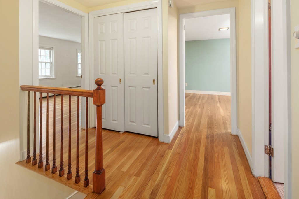 27 Brewster Road Hingham, MA 02043 - Photo 19 of 26 Gallery Image 19