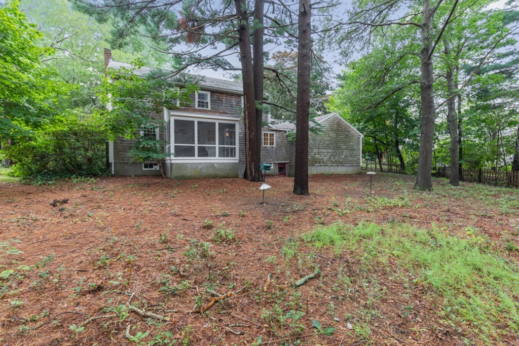 27 Brewster Road Hingham, MA 02043 - Photo 24 of 26 Gallery Image 24