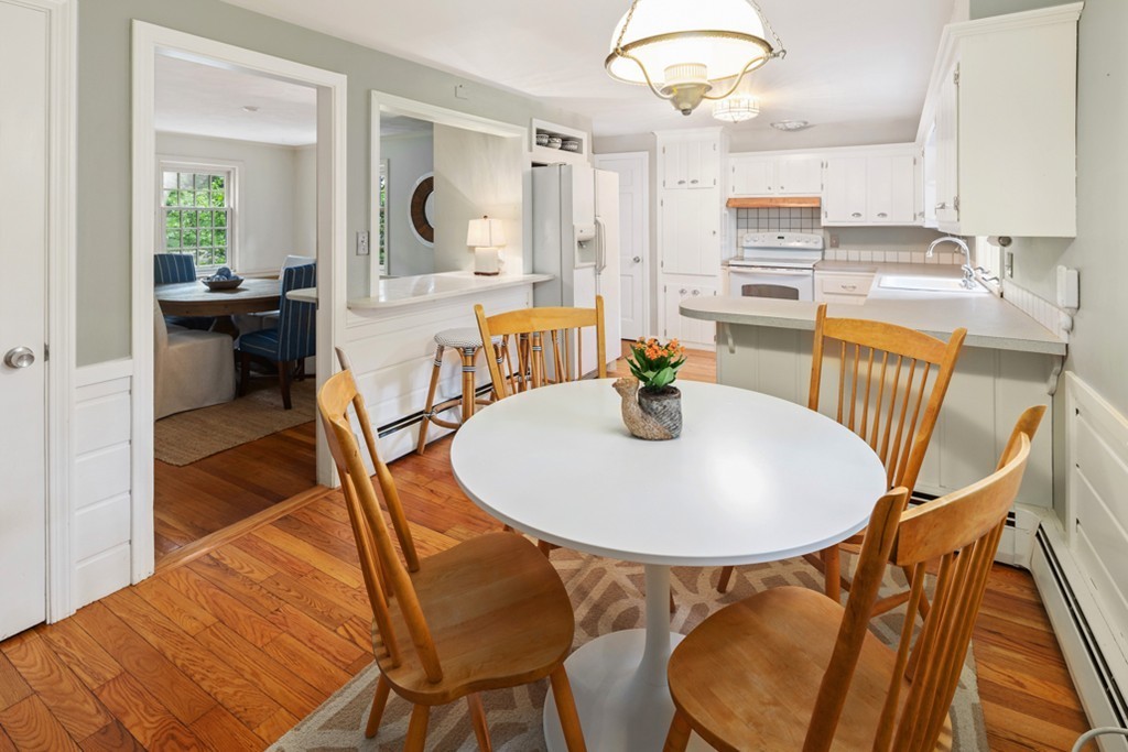 27 Brewster Road Hingham, MA 02043 - Photo 9 of 26 Gallery Image 9