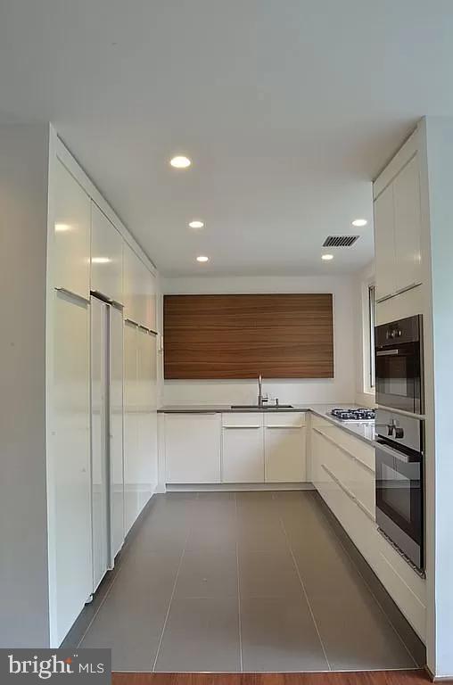 7209 Beechwood Road Alexandria, VA 22307 - Photo 4 of 12 Kitchen