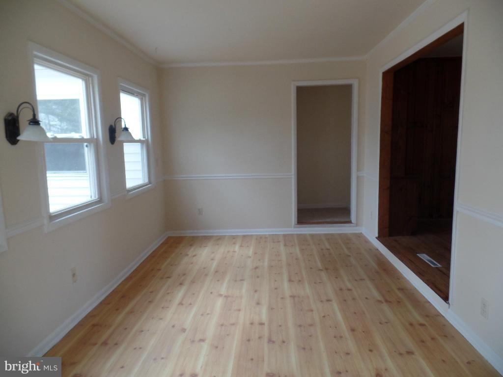 29703 Dover Road Easton, MD 21601 - Photo 3 of 11 Family Room