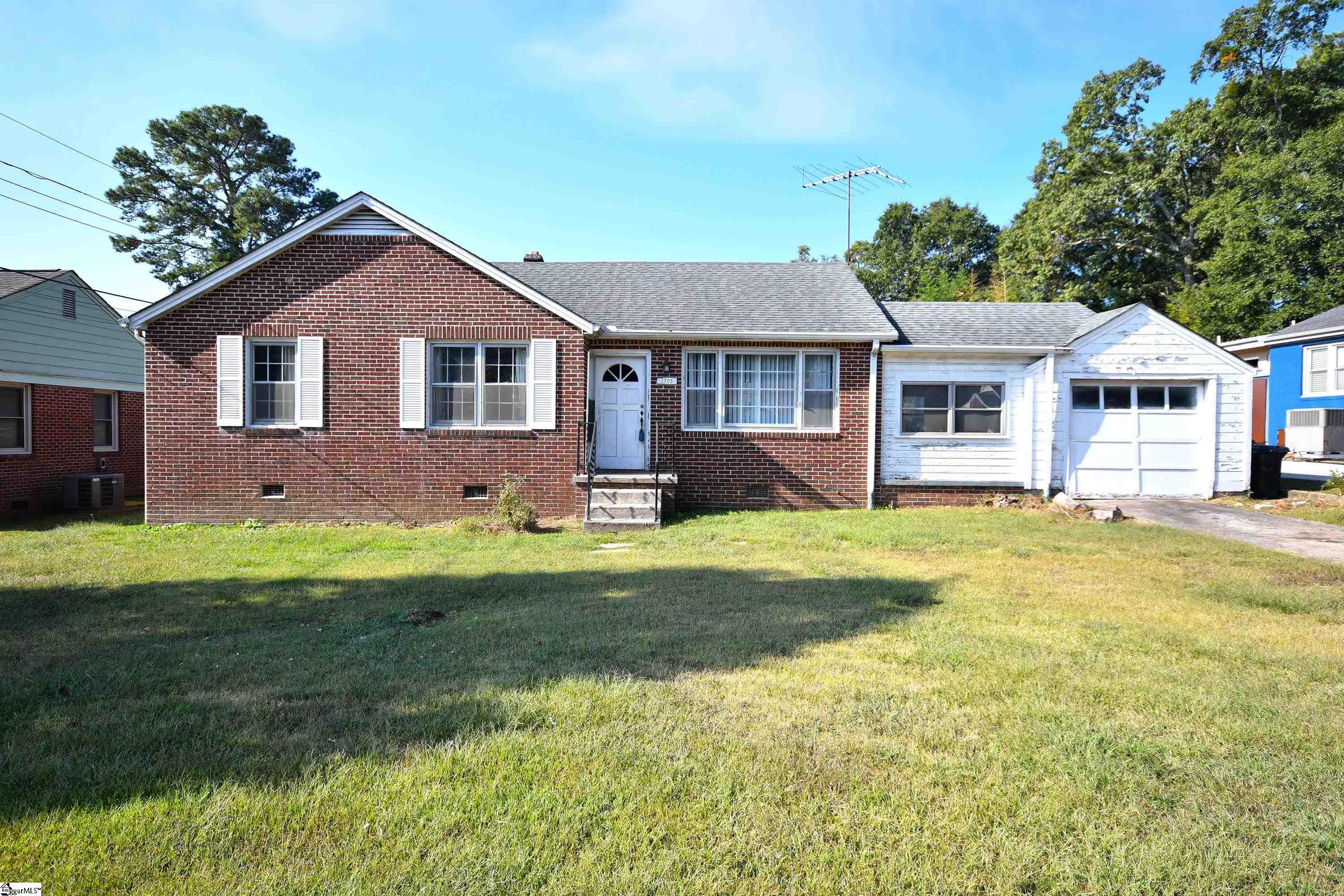 2705 Lane Avenue Anderson, SC 29621 - Photo 1 of 18