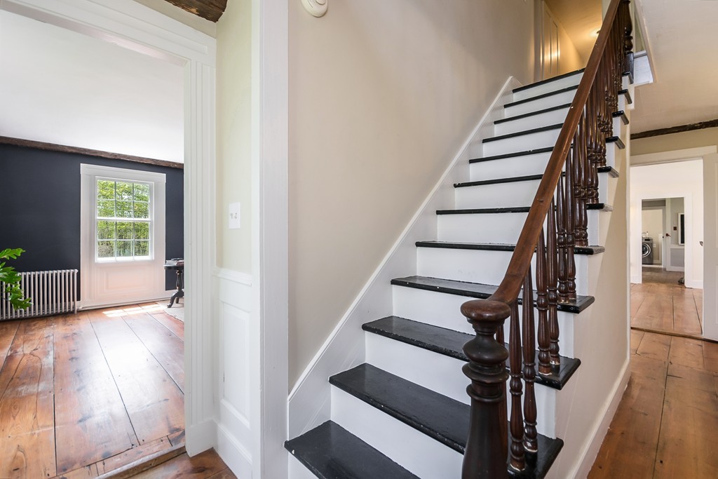 101 Chestnut Plain Road Whately, MA 01093 - Photo 8 of 30 Gallery Image 8