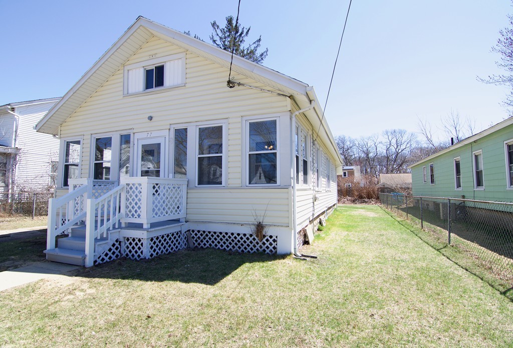 77 Huron Street Springfield, MA 01104 - Photo 23 of 30