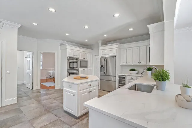 $2,450,000 | 7 Seahorse Court, Isle of Palms, SC 29451