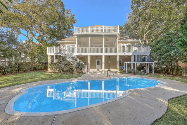 $2,450,000 | 7 Seahorse Court, Isle of Palms, SC 29451