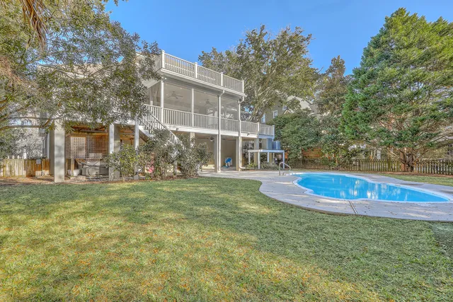 $2,450,000 | 7 Seahorse Court, Isle of Palms, SC 29451